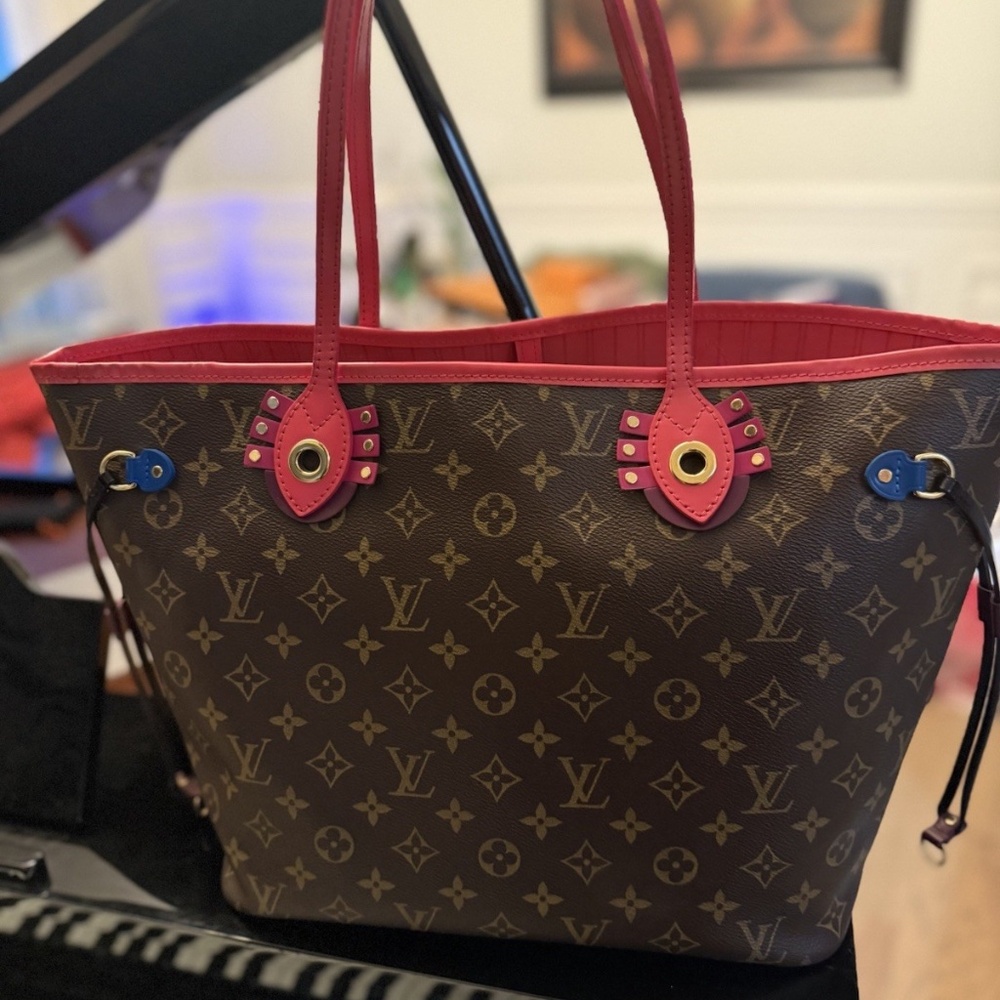 Louis Vuitton Monogram Canvas Neverfull MM Totem Flamingo Limited Tote Bag RARE!